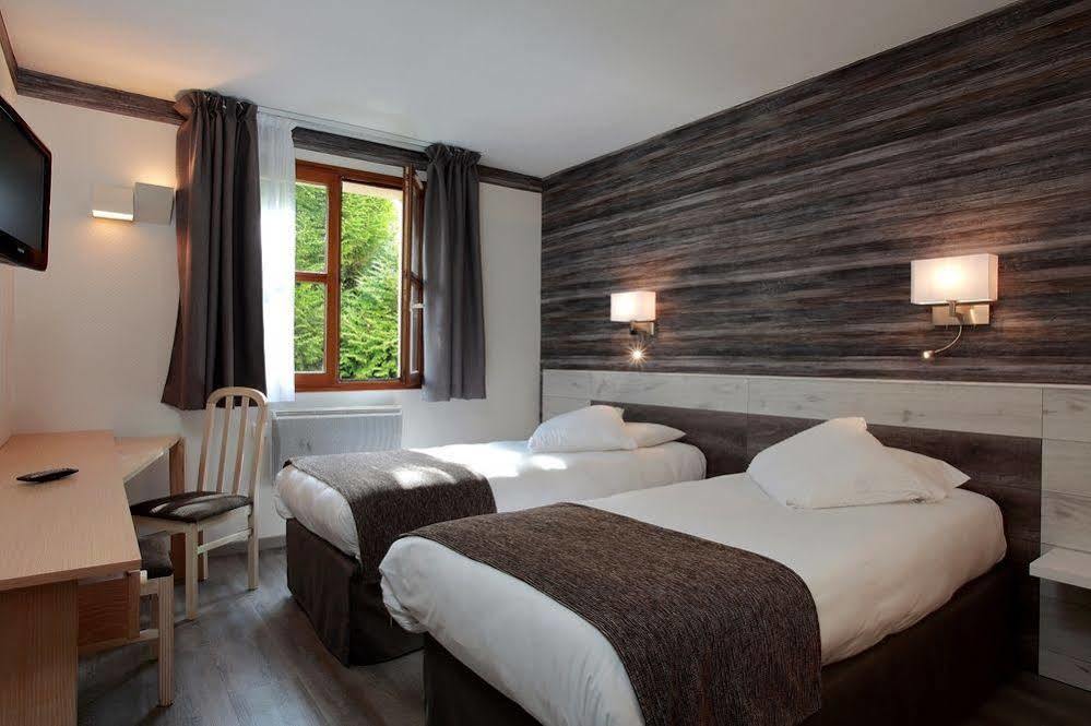 Logis Le Luth Hotel Mirecourt Kültér fotó