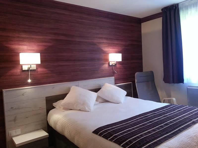 Logis Le Luth Hotel Mirecourt Kültér fotó